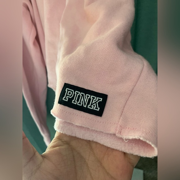 VS Pink Cut-out Shoulder Cropped Hoodie - Picture 3 of 4